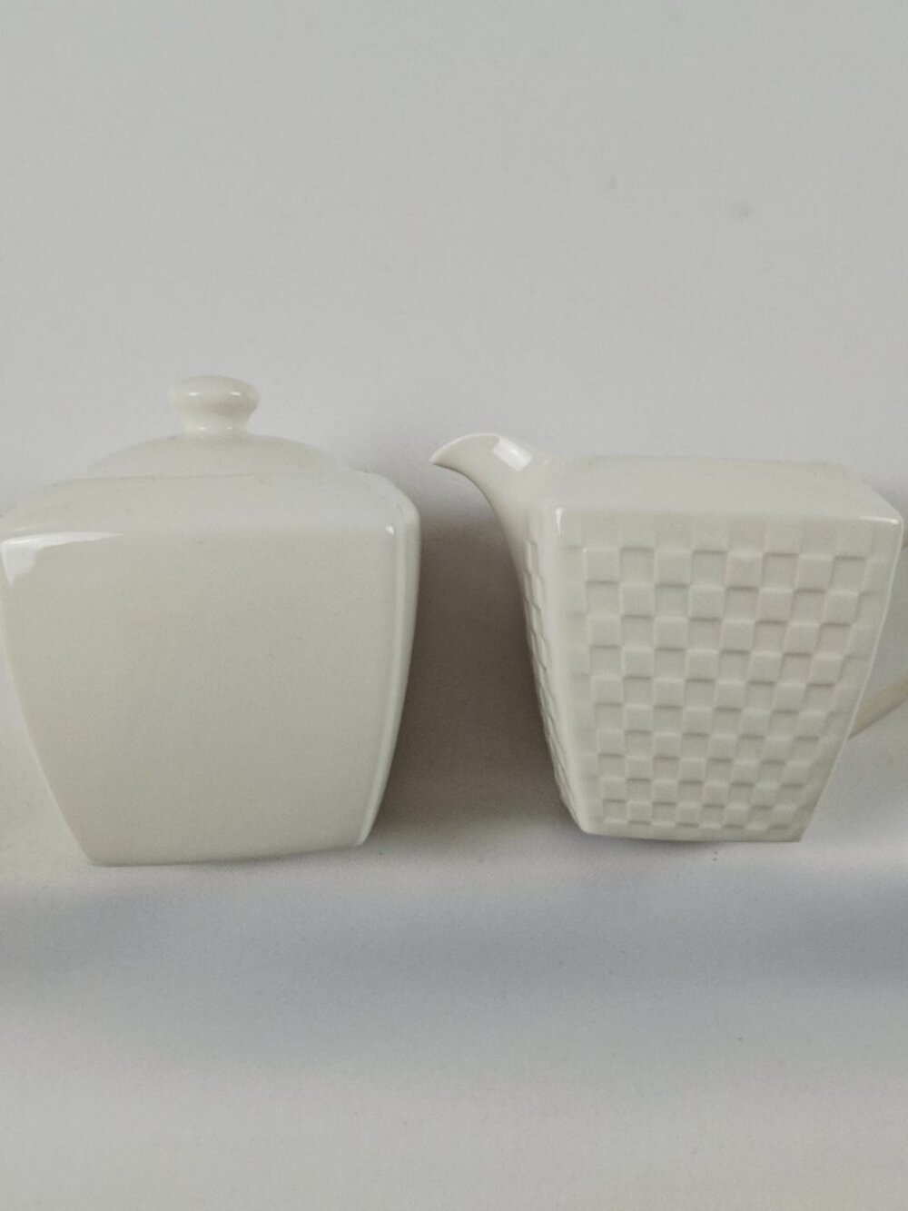 Roscher White Fine Porcelain Sugar Bowl Lid Creamer Pitcher Set Textured Square